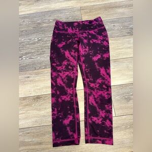 Lululemon Wunder Under Crop II in the Breezie Regal Plum color